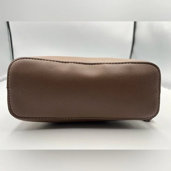 Steve Madden Crossbody Shoulder Handbag Purse Brown Bag Chain Accent - Picture 8 of 11